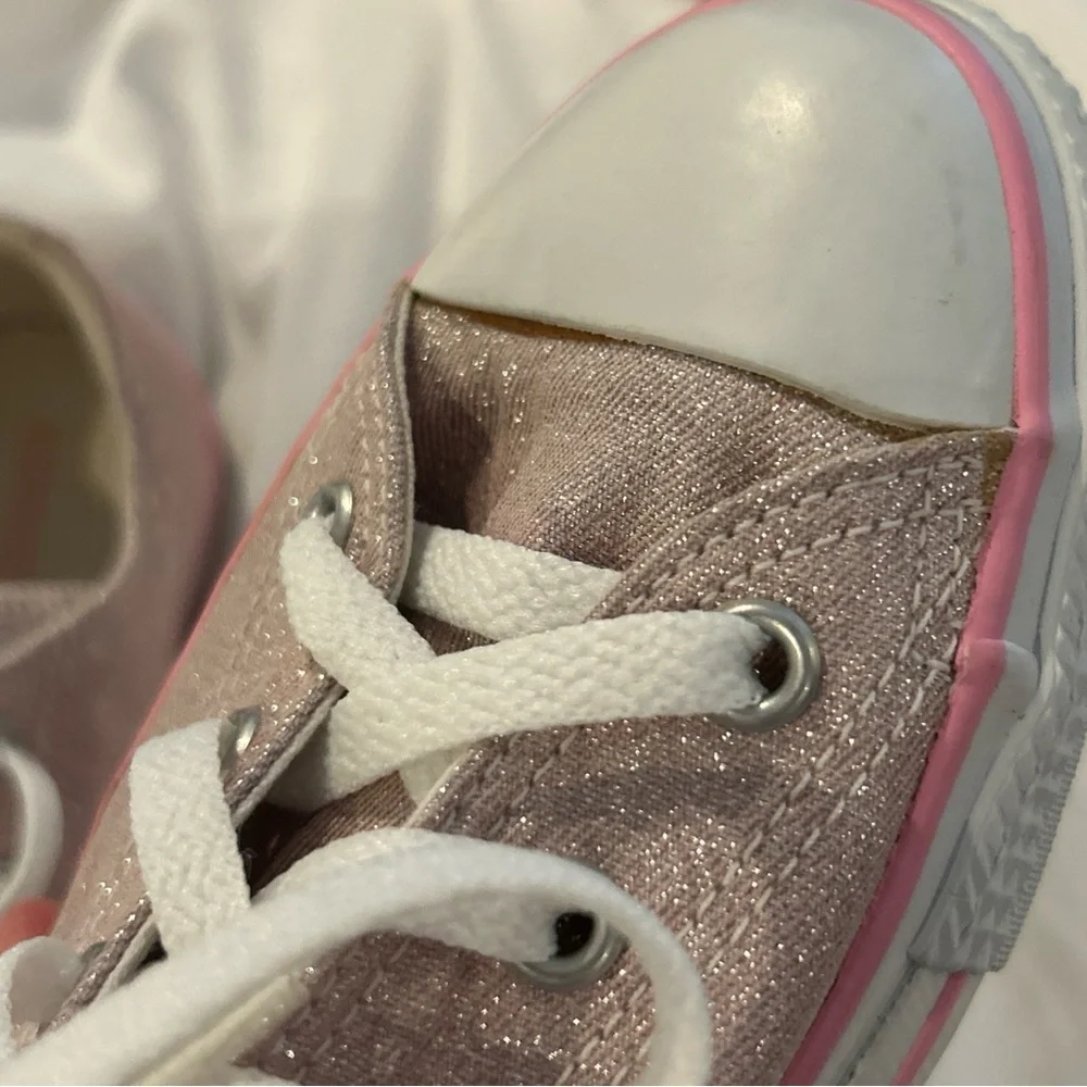 Vintage Y2K Converse‎ All Star Pink Glitter Low Top Kids Size 3 (2001)